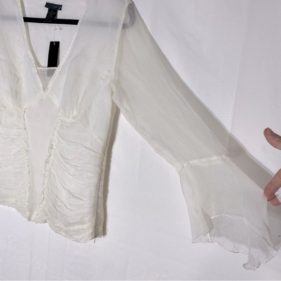 W.D.N.Y Cream Silk Deep V Neck Ruched Bodice Long Sleeve Blouse 8 NWT - Picture 6 of 16